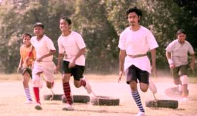 Bandhu chal Lyrics In English, Bengali (বন্ধু চল) is Sung by Anupam Roy